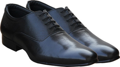 42% OFF on Moladz Men Florence Genuine Leather Formal Lace Up Shoes For Men(Black) 42% OFF on Moladz Men Florence Genuine Leather Formal Lace Up Shoes For Men(Black)