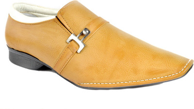 

Lee Grip Casual Shoes For Men(Yellow)