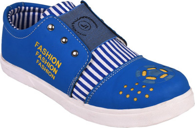 

Trilokani Boys, Blue
