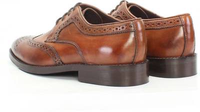 Brune Lace Up