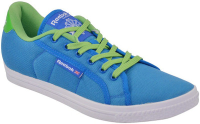 

REEBOK ON COURT V Running Shoes For Men(Blue