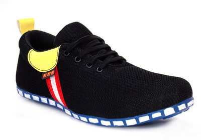 

Footcholic play on black Running Shoes For Men(Black