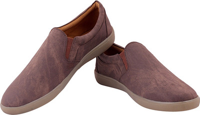 

FUNK VROW Brown Sneakers Sneakers For Men(Brown, Fsbr745-vrow