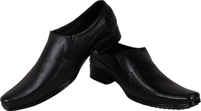 

Luxes Slip On For Men(Black