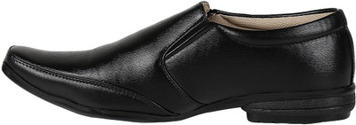 

Aerolite Signature Edition Slip On Shoes For Men(Black