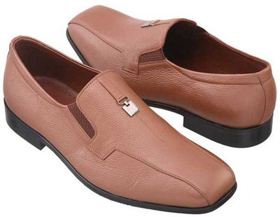 

Metro Da Vinchi Slip On Shoes For Men(Brown, 23;tan