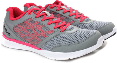 

REEBOK CARDIO WORKOUT LOW RS Training Shoes For Women(Grey, Flat grey/pink/white