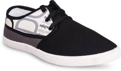 SCATCHITE Sneakers