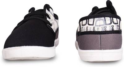SCATCHITE Sneakers