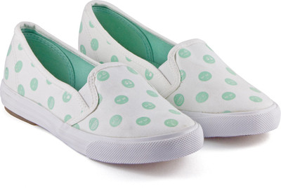 

DeVEE Smiley Emoji Printed White Canvas Shoes For Women(Green