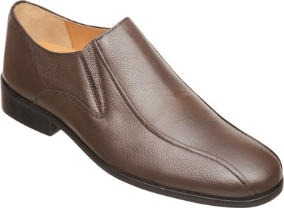 40% OFF on Gaitonde Jasper Slip On Shoes For Men(Brown) 40% OFF on Gaitonde Jasper Slip On Shoes For Men(Brown)
