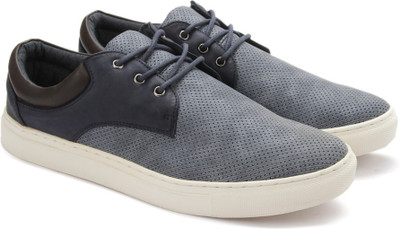

United Colors of Benetton Men Sneakers For Men(Blue