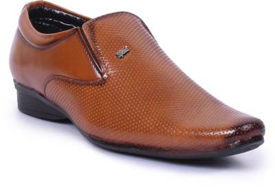 Baaj Slip On