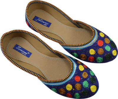 

Tamanna Natural handicraft Jutis For Women(Multicolor