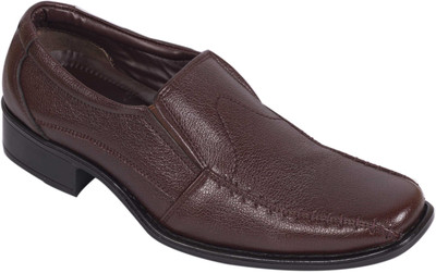 

Floxtar Slip On For Men(Brown