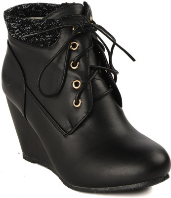 

Flat n Heels Boots For Women(Black)