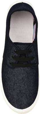 Navchetan Sneakers