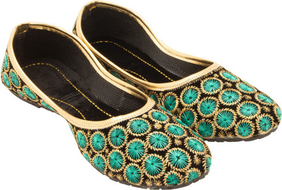 

Footrendz Embroidered Jutis For Women(Green), Green::golden::black