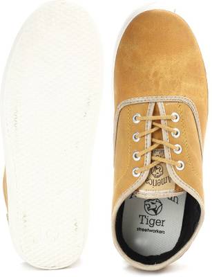 Globalite Stellar Men Sneakers