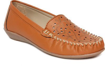 

Vendoz Loafers For Women(Tan