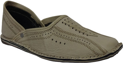 

Paduki Ethnic Mojaris For Men(Beige)