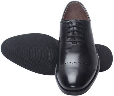 Brune Lace Up