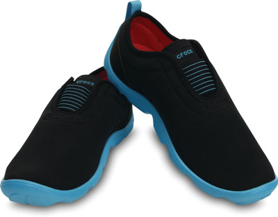 

Crocs Casuals For Women(Black, Black/electric blue
