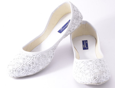

Tamanna Makdi Jutis For Women(White