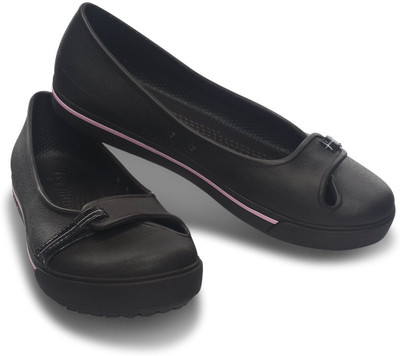 

Crocs Bellies For Women(Black), 12333-23u