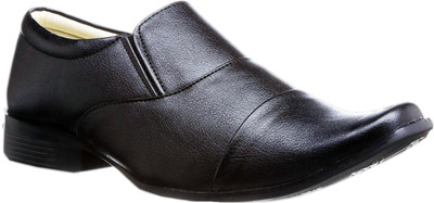 

Zapatoz Slip On Shoes For Men(Black)