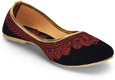 

Paduki Ethnic Jutis For Women(Red