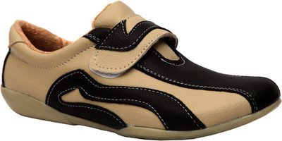 Trilokani Boys, Beige