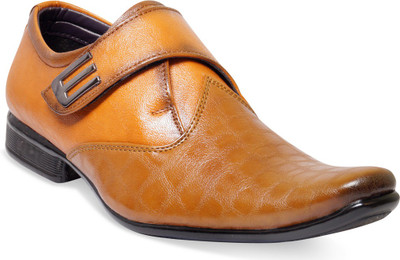 

ADYBird Classy Fire Slip On Shoes For Men(Tan