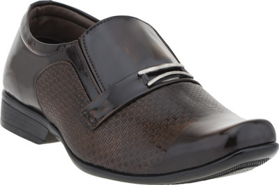 

Footista Volante Slip On For Men(Brown