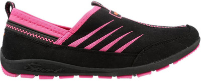 

Sparx Running Shoes For Women(Black, Pink