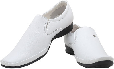

Footrest Casuals For Men(White