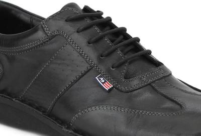 Arrow Sneakers
