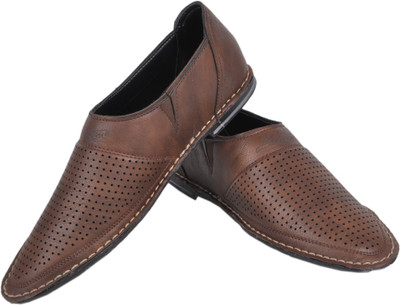 

Azzaro Black Outdoor Shoes For Men(Brown, Camel