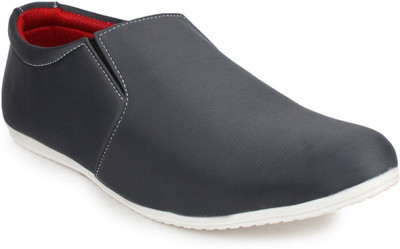 

Zovim Boys, Gray