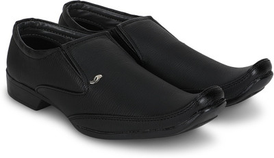 

Kaneggye Slip On For Men(Black