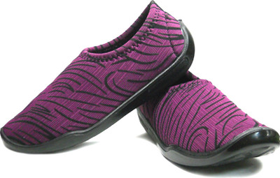 

Fast Trax Sweety-8pb Casual Shoes For Women(Pink, Red, Brown, Green