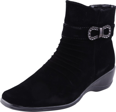 

Adorn Latest Fashion Boots For Women(Black