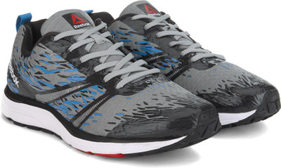 

REEBOK DISTANCE SIERRA Running Shoes For Men(Black, Grey, Flat grey/coal/blue/white