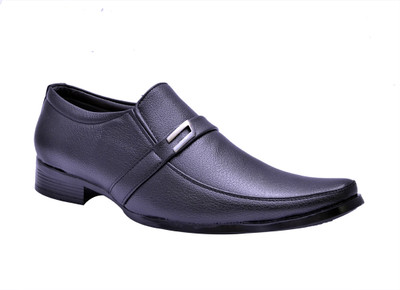 50% OFF on Fentacia Expressive Slip On Shoes For Men(Black) 50% OFF on Fentacia Expressive Slip On Shoes For Men(Black)