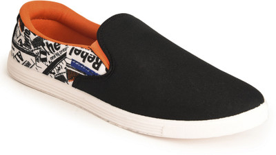 

Frestol Loafers For Men(Black, Orange)