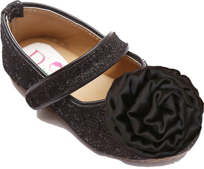 Dchica Girls, Black
