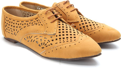 

Sole Struck Lifestyle Shoes For Women(Tan