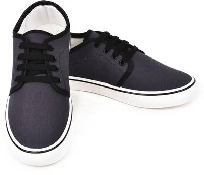 Navchetan Sneakers