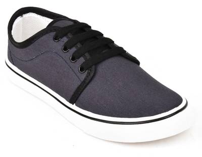 Navchetan Sneakers