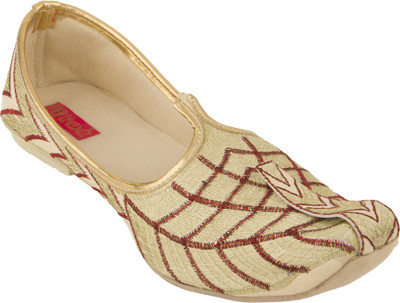 

Footrendz Ethnic Jutis For Men(Beige, Maroon